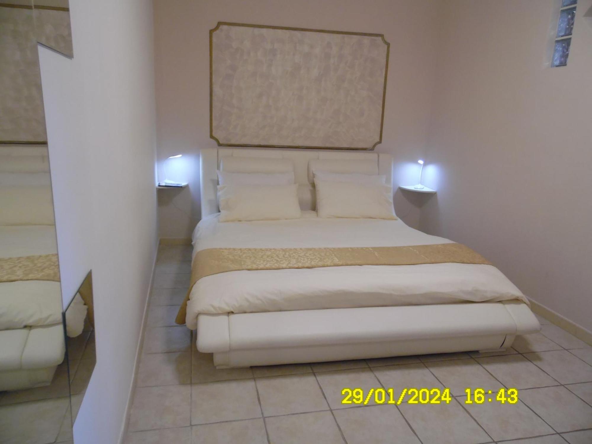 La Casa Di Giuditta - B&B Casa Vacanze - Ramacca Εξωτερικό φωτογραφία