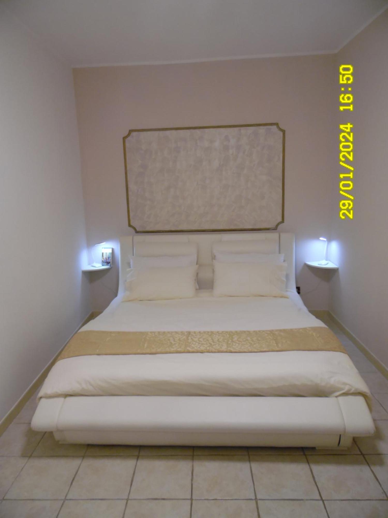 La Casa Di Giuditta - B&B Casa Vacanze - Ramacca Εξωτερικό φωτογραφία